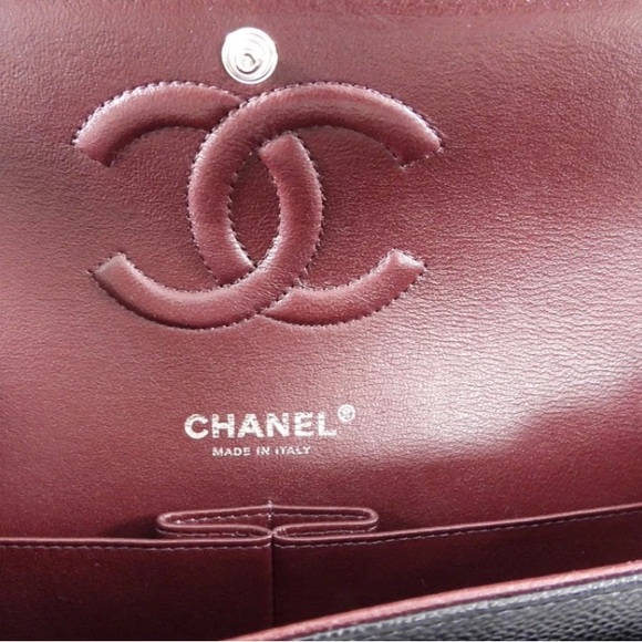 Chanel Medium Classic Flap Silver hardware, in excellent condition - Picture 6 of 6